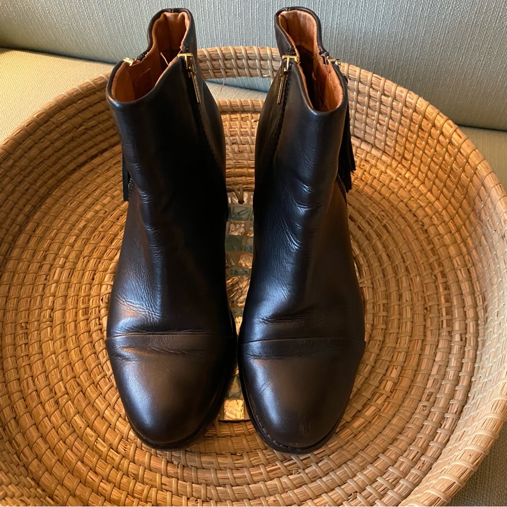 pikolinos andorra black leather tassel bootie-